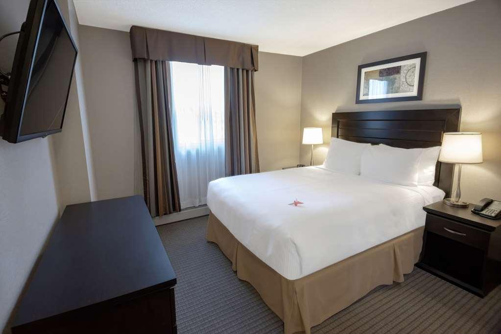 Hotel Coast Downtown & By Apa 3*