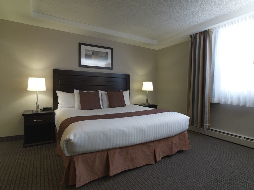Hotel Coast Downtown & By Apa 3*
